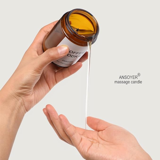 Massage Oil Candle, Romantic Gift SPA Use Home Scented Candle Body Oil, Ultra Hydrating Body Care with Soybean Oil, 4.5oz (Cedar Teakwood)