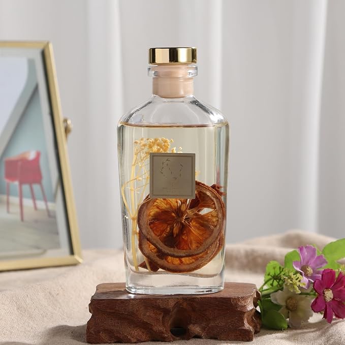 Reed Diffuser Set, Pretty Valley Home Diffuser 140Ml / 4.73 fl OZ Gift Box - Includes Reed Diffuser Sticks, Long Lasting Fragrance Oil and Glass Bottle for Office Living Room Decor (Lemon)