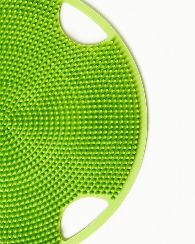 Boie USA Flat Body Scrubber - Hygienic, Exfoliating Loofah Alternative - Feels Like Silicone Scrubber Gentle on Sensitive Skin, Hypoallergenic, BPA- & Latex-Free, Made in The USA (Lime)