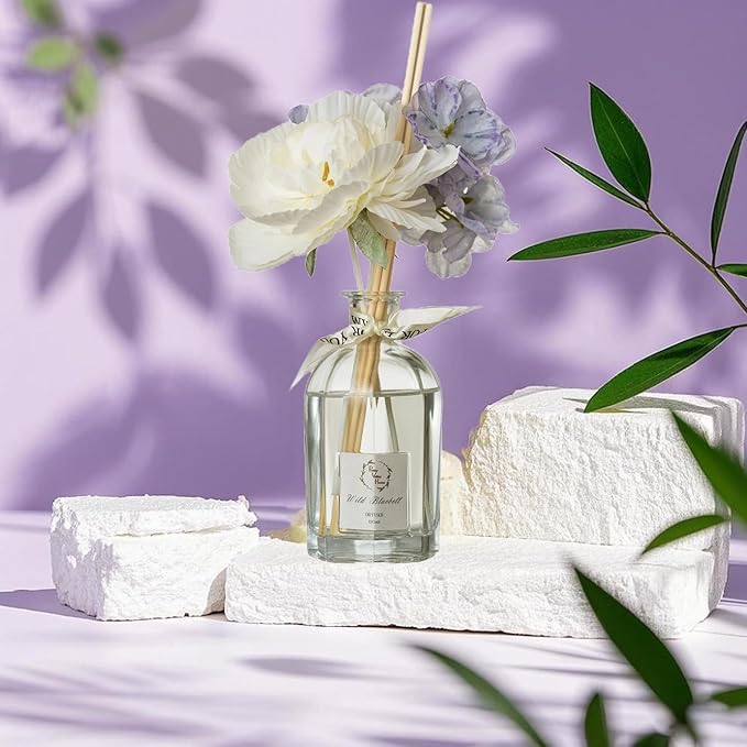 Reed Diffuser Set, Pretty Valley Home Dried Flowers Diffuser 120Ml / 4.05 fl OZ Gift Box - Includes Sticks, Long Lasting Fragrance Oil and Glass Bottle for Office Living Room Decor (Wild Bluebell)
