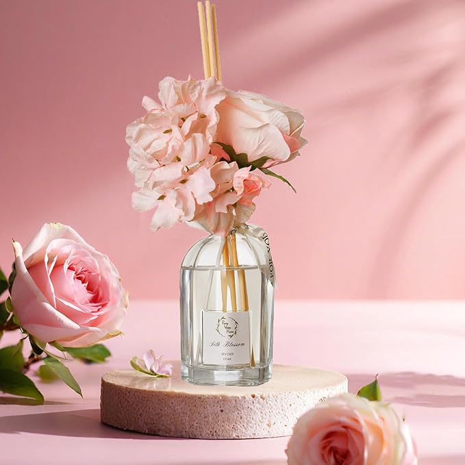 Reed Diffuser Set, Pretty Valley Home Dried Flowers Diffuser 120Ml / 4.05 fl OZ Gift Box - Includes Sticks, Long Lasting Fragrance Oil and Glass Bottle for Office Living Room Decor (Silk Blossom)