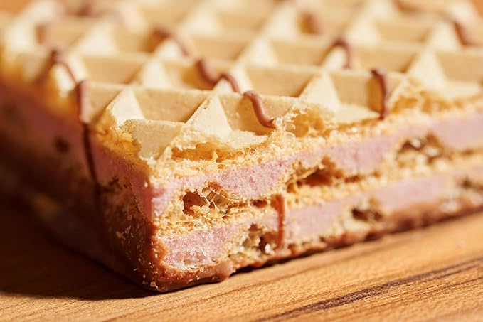 Myprotein Protein Bars, Crispy Protein Wafers, 15g High Protein Snacks, Box of 10 Chocolate Raspberry Wafers Packs, Milk & Whey Protein Isolate, Light & Crunchy