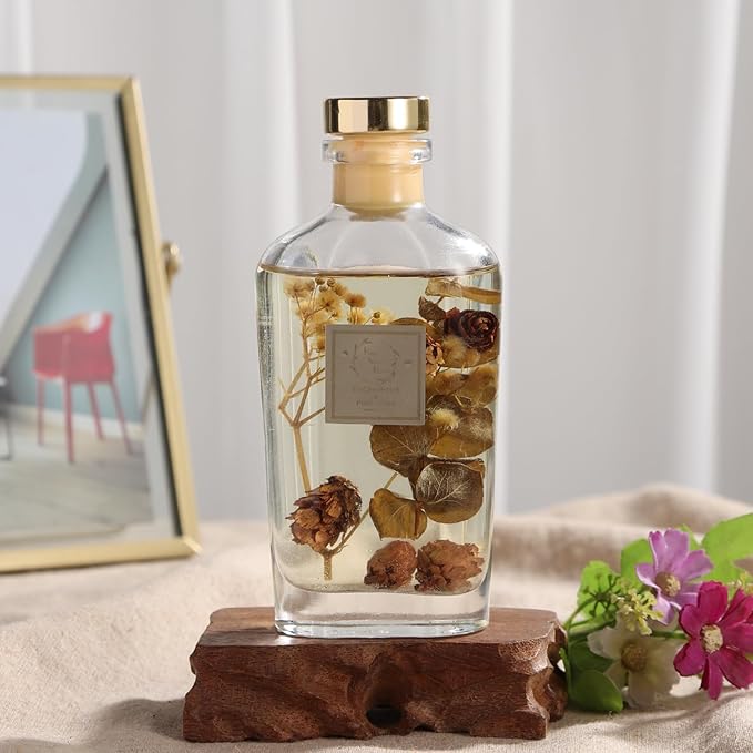 Reed Diffuser Set, Pretty Valley Home Diffuser 140Ml / 4.73 fl OZ Gift Box - Includes Reed Diffuser Sticks, Long Lasting Fragrance Oil and Glass Bottle for Office Living Room Decor (Eucalyptus)