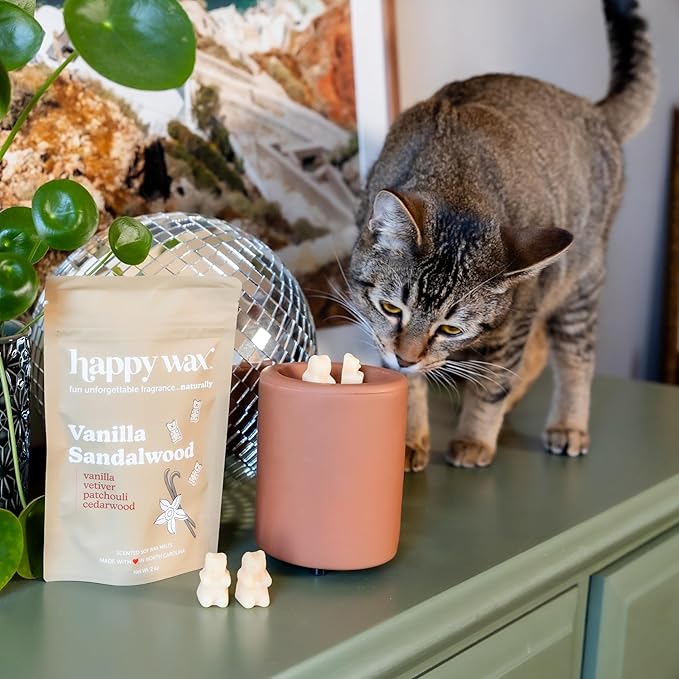 Happy Wax Vanilla Sandalwood Scented Bear Wax Melts - Natural Strong - Infused with Essential Oils - Non Toxic - for Warmers (8 oz Pouch)