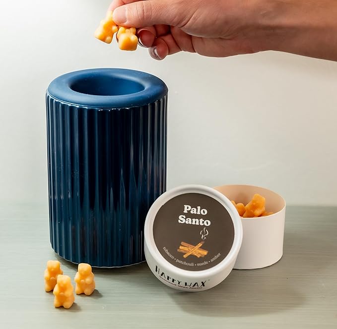 Happy Wax Palo Santo Scented Bear Wax Melts - Natural Strong Woodsy Scented Wax Melts Infused w/Essential Oils - Non Toxic Wax Melt. Scented Soy Wax Melts for Warmers (4 oz Tin)