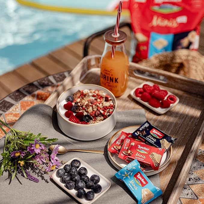 Loacker Minis Wafer Variety Pack - 30% Less Sugar - Premium Assorted Cream Filled Wafer Cookies - Mix of Hazelnut, Chocolate and Vanilla Crispy Wafers - NON-GMO - Sustainably Sourced Ingredients - 10g/0.35oz, 40 Individually Wrapped Snack Packs (mix)