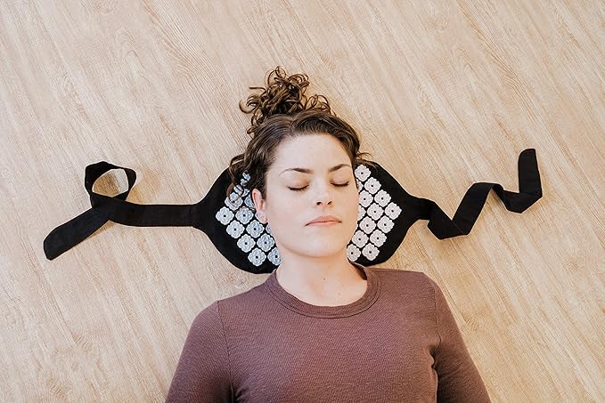 Kanjo Premium Acupressure Belt - Lightweight on-the-go Pain Relief - Relieves Back Pain - 100% Cotton Linen - Includes Carry Bag - Onyx