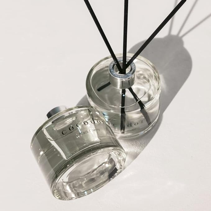 COCODOR Signature Reed Diffuser/Cedar Wood/6.7oz/1Pack / Home Fragrance Scent Essential Oil Stick Diffuser for Bedroom Bathroom Home Décor