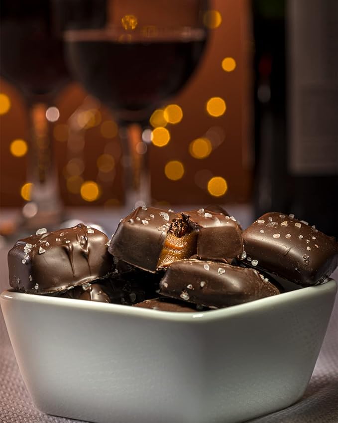 Sanders Dark Chocolate Sea Salt Caramels (32 oz Tub) – Handcrafted Small Batch Slow Cooked Caramel, Sea Salt Dark Chocolate with Rich Indulgent Flavor, Sweet & Salty