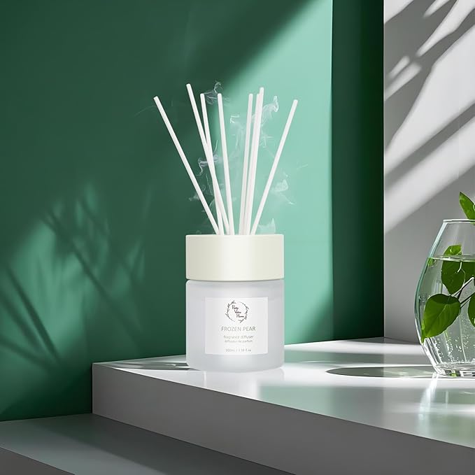 Reed Diffuser Set, Pretty Valley Home Diffuser 100Ml / 3.38fl OZ Gift Box - Includes Reed Diffuser Sticks, Fragrance Oil, and Glass Bottle for Bathroom Office Living Room Decor (Frozen Pear)