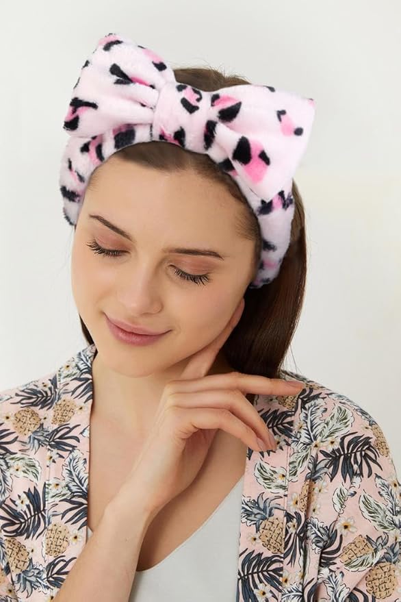 Huachi Pink Leopard Soft Microfiber Spa Headbands for Women Washing Face, Cute Skincare Headband with Bow, Face Wash Headbands for Teen Girls, Party Favors Bow Hair Band