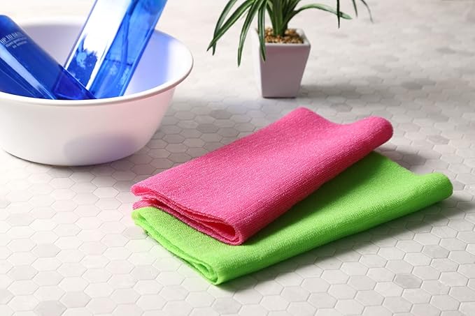 Extra Rough, Exfoliating Washcloth [Made in Japan] Exfoliating Towel Special texture makes Fluffy Foam lather, Back Scrubber, Dead Skin Cell Remover [Loofah for Women and Men] (Pink)