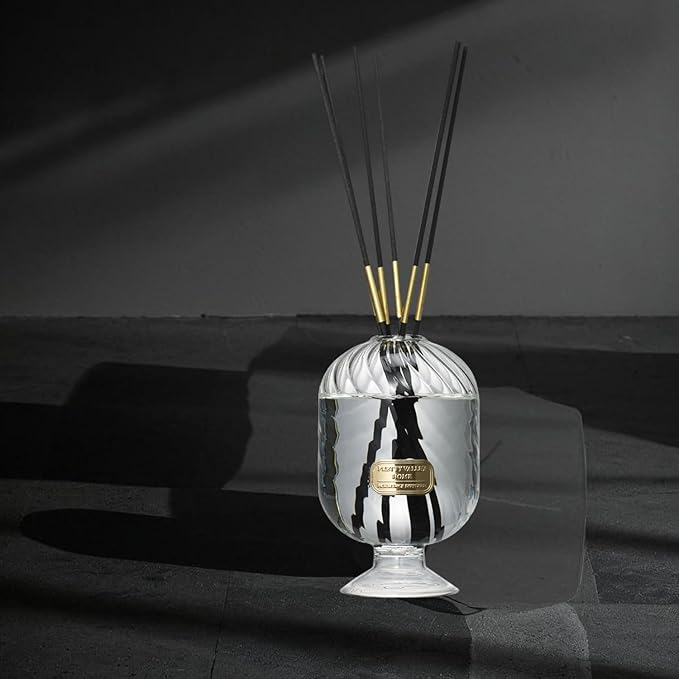 Reed Diffuser Set, Pretty Valley Home Diffuser 200Ml / 6.76 fl OZ Gift Box - Includes Reed Diffuser Sticks, Long Lasting Fragrance Oil and Glass Bottle for Office Living Room Decor (Magnolia Orchid)