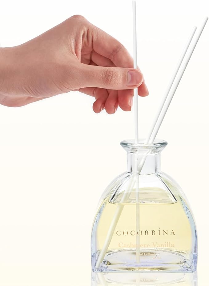 COCORRÍNA Reed Diffuser - 8.5 Oz Cashmere Vanilla Reed Diffuser with 8 Sticks for Home Bathroom Shelf Decor (Simple Luxe Collection)