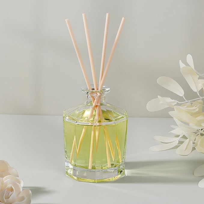 L'odeur Vill Reed Diffuser, 8.5 Oz(250ml)Jasmine & White Tea Bathroom Diffuser with 10 Sticks, Scented Diffuser Home Fragrance Essential Oil Reed Diffuser Set for Home Large Rooms Bathroom Shelf Decor