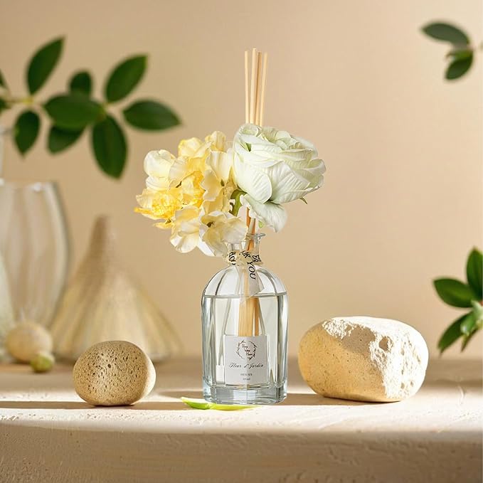Reed Diffuser Set, Pretty Valley Home Dried Flowers Diffuser 120Ml / 4.05 fl OZ Gift Box - Includes Sticks, Long Lasting Fragrance Oil and Glass Bottle for Office Living Room Decor (Fleur d Jardin)