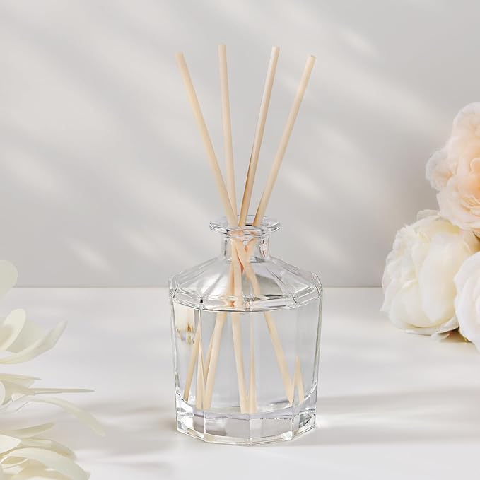 L'odeur Vill Reed Diffuser, 8.5 Oz(250ml) Gardenia Bathroom Diffuser with 10 Sticks, Scented Diffuser Home Fragrance Essential Oil Reed Diffuser Set for Home Large Rooms Bathroom Shelf Decor