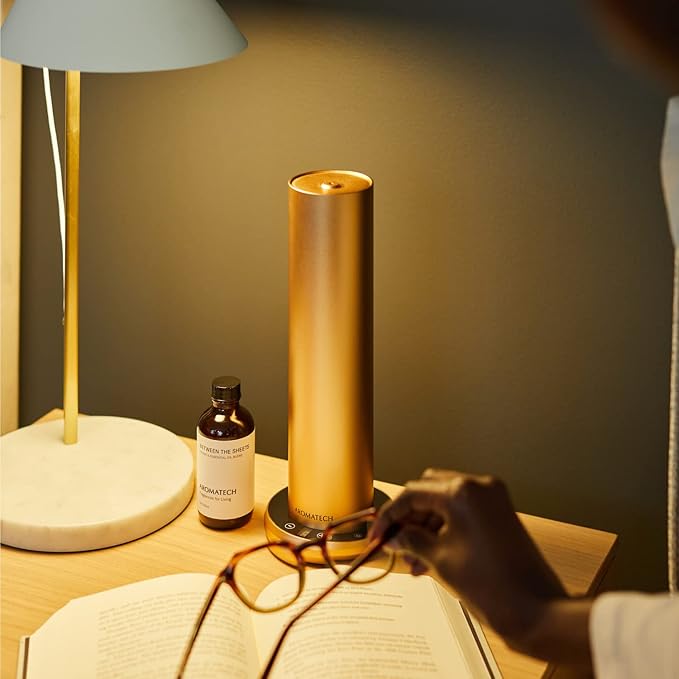 AromaTech Between The Sheets Premium Aroma Oil – Indulgent & Cozy Home Fragrance with Notes of Washed Linen, Hibiscus & Bergamot for Scent Diffusers, Cold-Air and UltraSonic Scent Machines – 500 mL