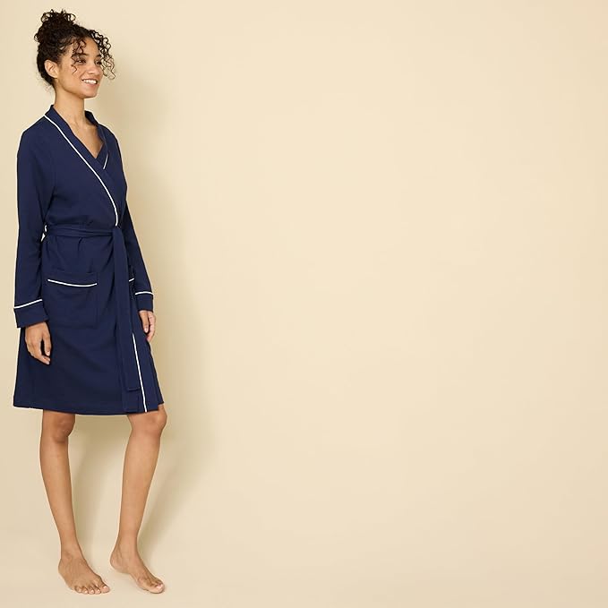 Amazon Essentials Women's Lightweight Waffle Mid-Length Robe (Available in Plus Size)