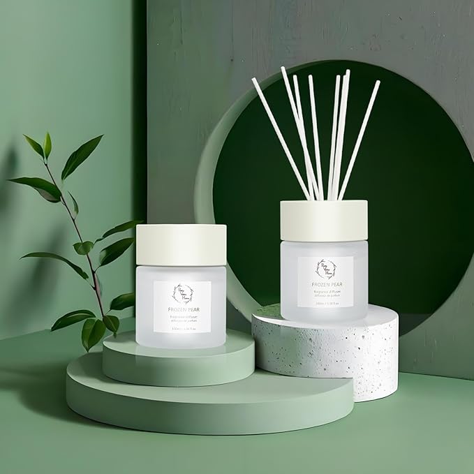 Reed Diffuser Set, Pretty Valley Home Diffuser 100Ml / 3.38fl OZ Gift Box - Includes Reed Diffuser Sticks, Fragrance Oil, and Glass Bottle for Bathroom Office Living Room Decor (Frozen Pear)