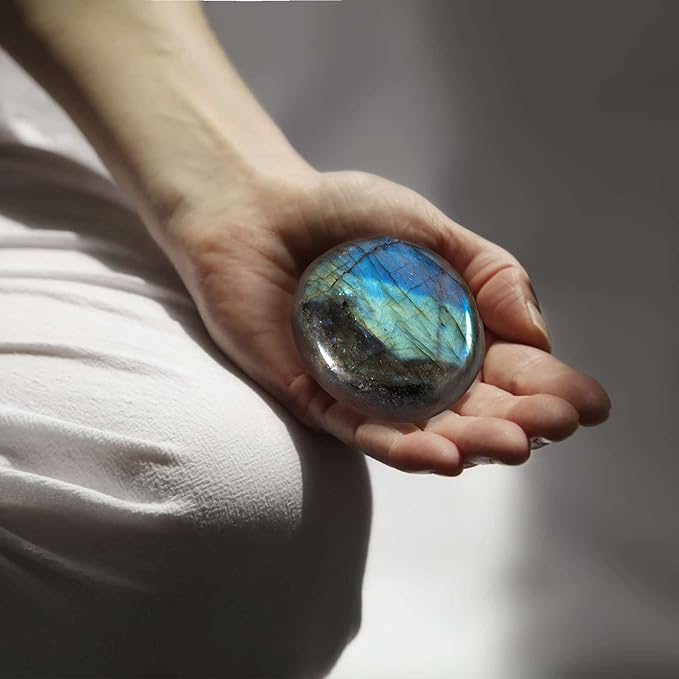 QianCannaor Healing Crystals Set for Calming, Anxiety & Stress with Labradorite Palm Stone, Spiritual Crystals and Gift for Meditation, Manifestation, Reik