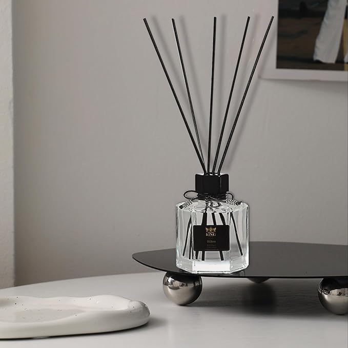 Reed Diffuser & Oil Diffuser Sticks with Flower, Aromatherapy, Home & Kitchen Décor,Fragrance and Gifts (120ml) Hilton Hottle.