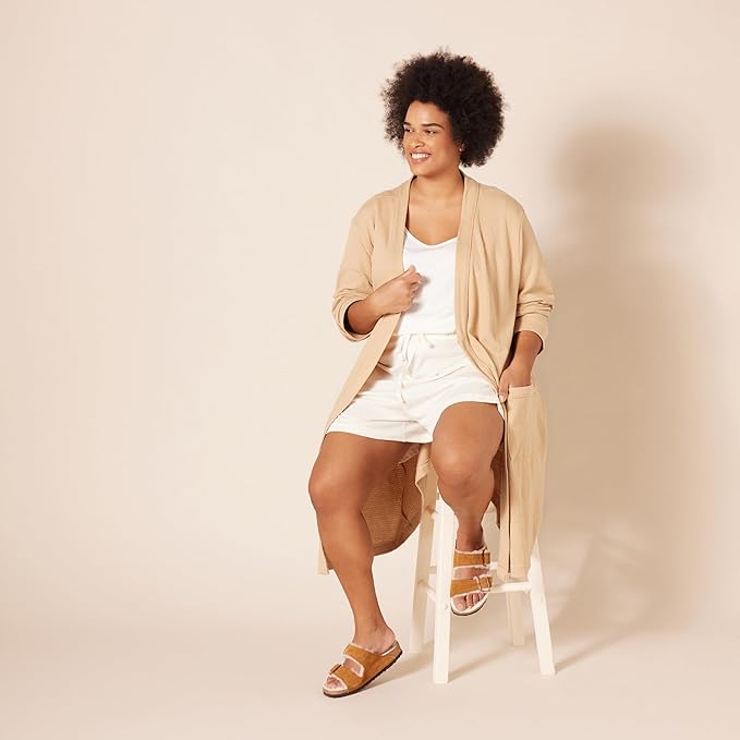 Amazon Essentials Women's Lightweight Waffle Mid-Length Robe (Available in Plus Size)