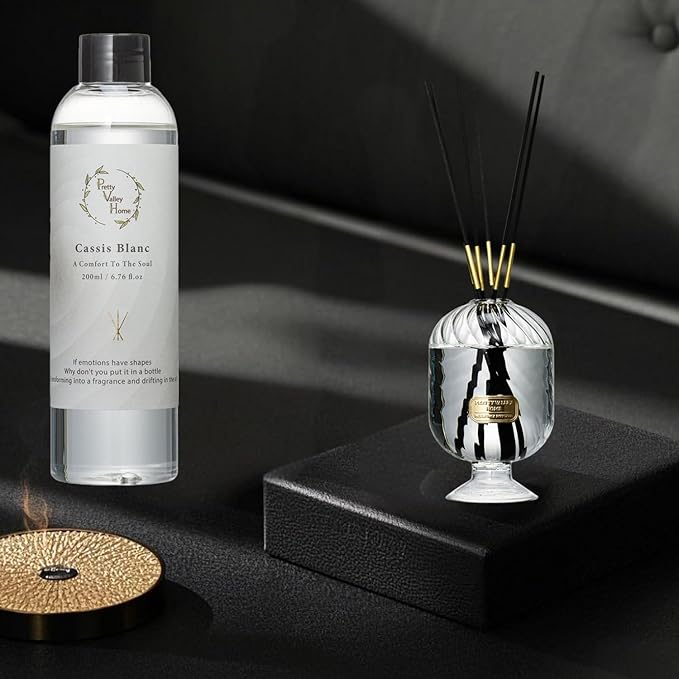 Reed Diffuser Set, Pretty Valley Home Diffuser 200Ml / 6.76 fl OZ Gift Box - Includes Reed Diffuser Sticks, Long Lasting Fragrance Oil and Glass Bottle for Office Living Room Decor (Cassis Blanc)