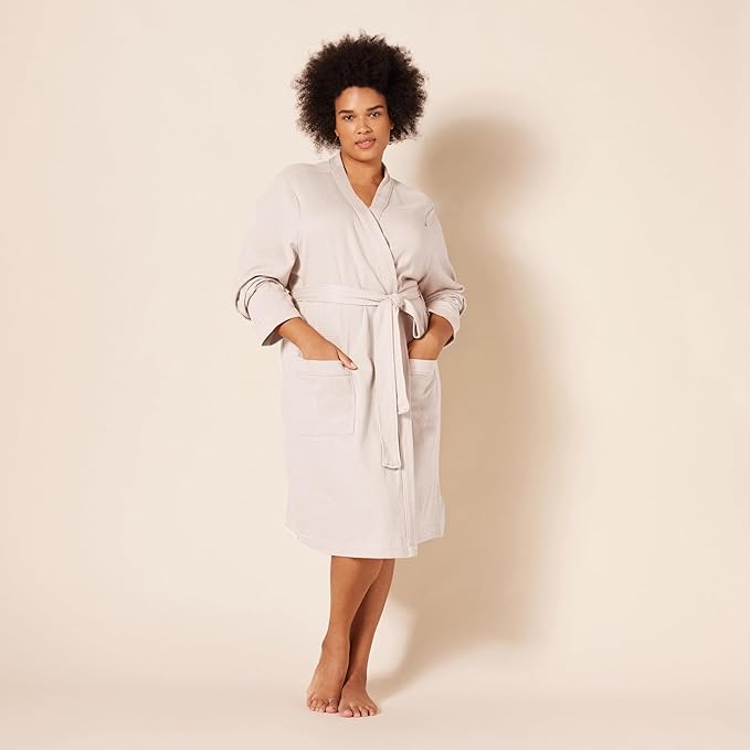 Amazon Essentials Women's Lightweight Waffle Mid-Length Robe (Available in Plus Size)