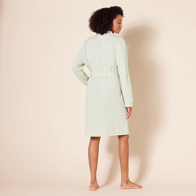Amazon Essentials Women's Lightweight Waffle Mid-Length Robe (Available in Plus Size)