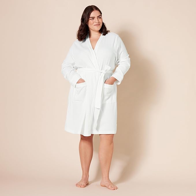 Amazon Essentials Women's Lightweight Waffle Mid-Length Robe (Available in Plus Size)