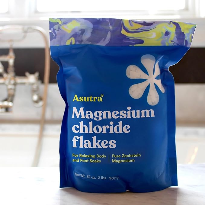 ASUTRA Magnesium Chloride Bath Flakes, 2 lbs - for Relaxing Foot & Body Soaks, Epsom Salt Alternative, Rapid Absorption