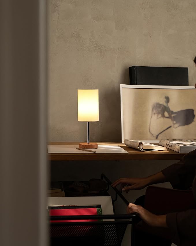 KDG Simple Cordless Table lamp, Portable Bedside 5000mAh LED Desk Lamp, 3 Brightness Levels Emergency Light, Linen Lampshade for Living Room, Bedroom, Dining Room, Night Light (Silver)