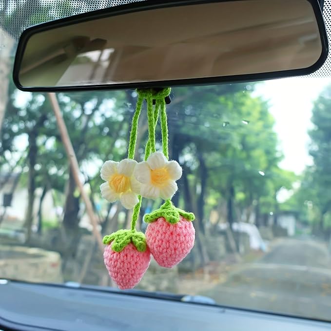 2 Pcs Strawberry Mirror Hanging Pendants, Kawaii Crochet Handmade Polyester Fiber Car Accessories for Women, Cute Car Decor Charm for Rearview Mirror,Decorations Gifts for Her