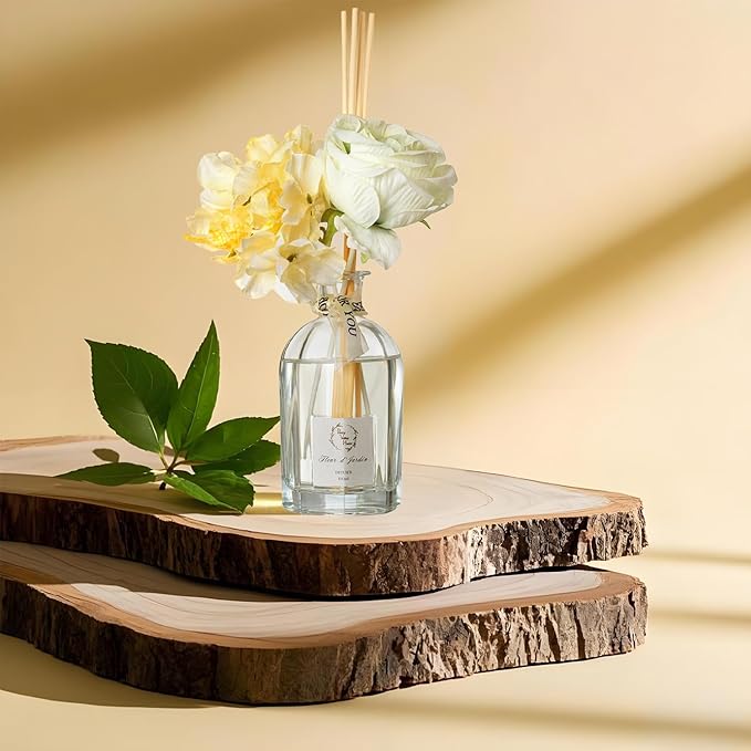 Reed Diffuser Set, Pretty Valley Home Dried Flowers Diffuser 120Ml / 4.05 fl OZ Gift Box - Includes Sticks, Long Lasting Fragrance Oil and Glass Bottle for Office Living Room Decor (Fleur d Jardin)