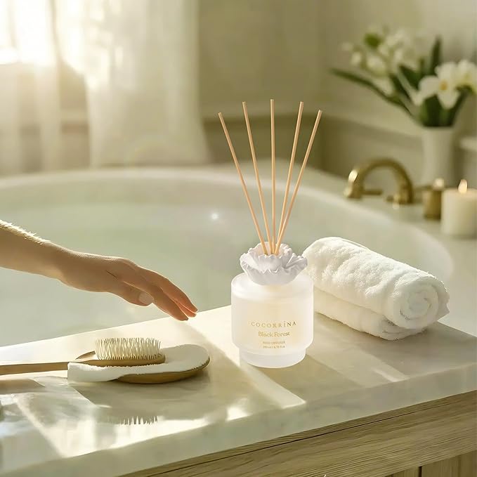 COCORRÍNA Gypsum Flower Reed Diffuser Set for Bathroom Décor – Black Forest Scent, 6.76 oz with Sticks & Oil – Home Fragrance for Bathroom & Living Space