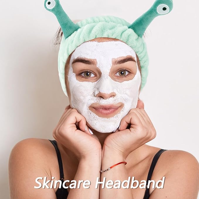 VELSCRUN Spa Headband, Makeup Face Wash Skincare Headbands, 5 Pcs Sponge Get Ready Snail Hairband Facial Wristband Hair Clip Set, Stuff for Teen Girls Women Trendy Hair Accessories Light Green
