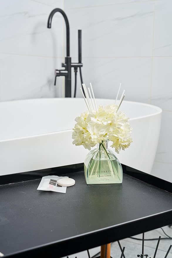 COCORRÍNA Reed Diffuser - 8.5 Oz Clean Linen Reed Diffuser with 8 Sticks for Home Bathroom Shelf Decor (Simple Luxe Collection)