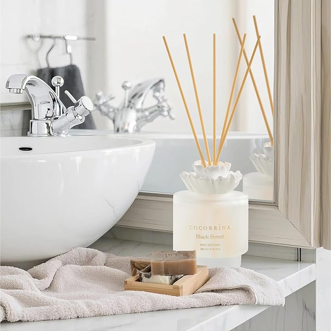 COCORRÍNA Gypsum Flower Reed Diffuser Set for Bathroom Décor – Black Forest Scent, 6.76 oz with Sticks & Oil – Home Fragrance for Bathroom & Living Space