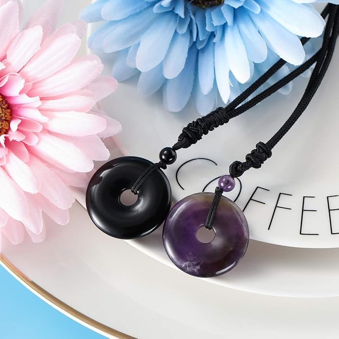 Jovivi 30mm Circle Donut Healing Crystals Necklace Natural Semi-Precious Chakra Gemstone Stone Amulet Lucky Coin Donuts Charm Protection Quartz Reiki Pendant Necklace for Men Women Adjustable Rope