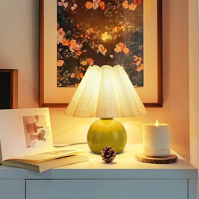 Green Small Bedside Mini Table Lamp for Bedroom, Cute Bedroom Lamps for Nightstand, Cute Mini Table Lamps for Small Spaces with Scalloped Shade for Kitchen Counter, Bookshelf, Kids Dorm