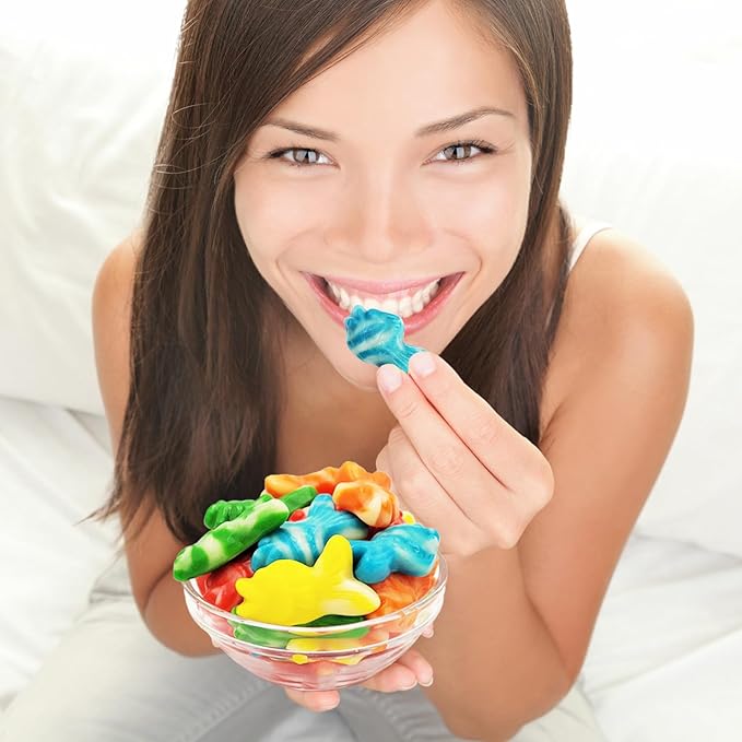 Fruidles Assorted Swirly Gummi Fish Candy, Delicious Fruit Flavors Gummies (2 Pounds)