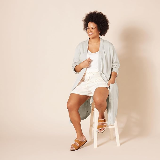 Amazon Essentials Women's Lightweight Waffle Mid-Length Robe (Available in Plus Size)