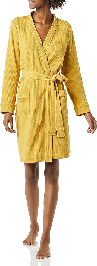 Amazon Essentials Women's Lightweight Waffle Mid-Length Robe (Available in Plus Size)