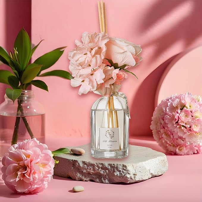 Reed Diffuser Set, Pretty Valley Home Dried Flowers Diffuser 120Ml / 4.05 fl OZ Gift Box - Includes Sticks, Long Lasting Fragrance Oil and Glass Bottle for Office Living Room Decor (Silk Blossom)