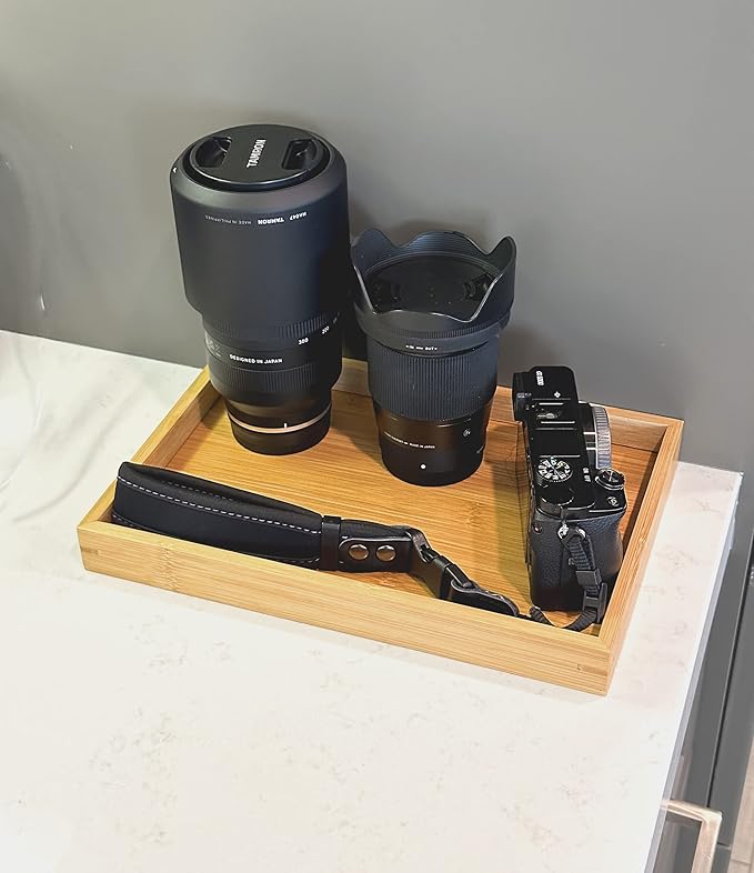 Bam & Boo Natural Bamboo Serving Tray Modern Rectangular (Bamboo, 11” x 7.5" x 1.2") for Food, Drinks, Decor, Vanity in Home, Kitchen, Bathroom, Coffee Table, Bed