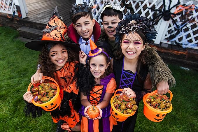 Fruidles Halloween Trick-Or-Treat Party Bag Fillers Pumpkin Pals, Individually Wrapped in Pumpkin Face Design Foils, Kosher Certified (2 Pounds) - Multicolor