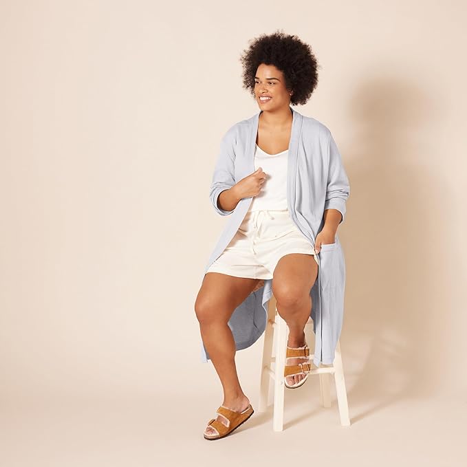 Amazon Essentials Women's Lightweight Waffle Mid-Length Robe (Available in Plus Size)