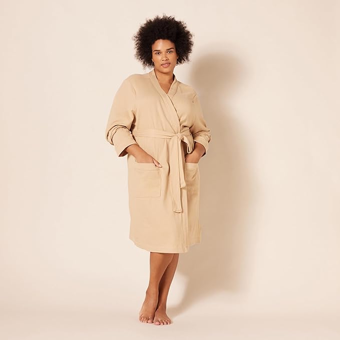 Amazon Essentials Women's Lightweight Waffle Mid-Length Robe (Available in Plus Size)
