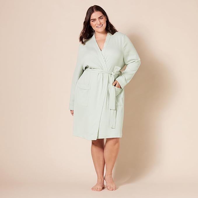 Amazon Essentials Women's Lightweight Waffle Mid-Length Robe (Available in Plus Size)
